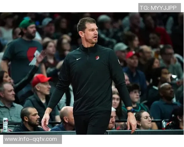 小杨最后时刻登场斯普利特状态低迷球队领先20分优势明显