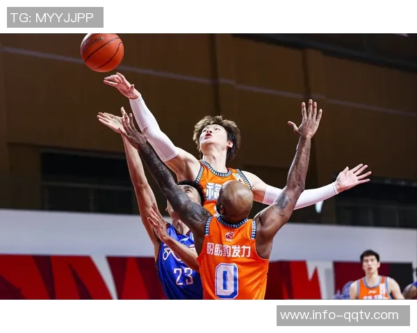 黄忠本赛季防守表现出色每回合防挡拆仅让对手得分058分